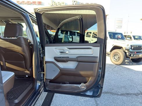 New 2026 RAM 1500 Laramie AWD/4WD image 14