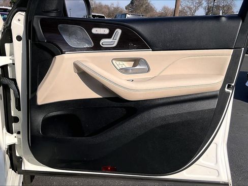 Used 2021 Mercedes-Benz GLE 350 4MATIC image 25