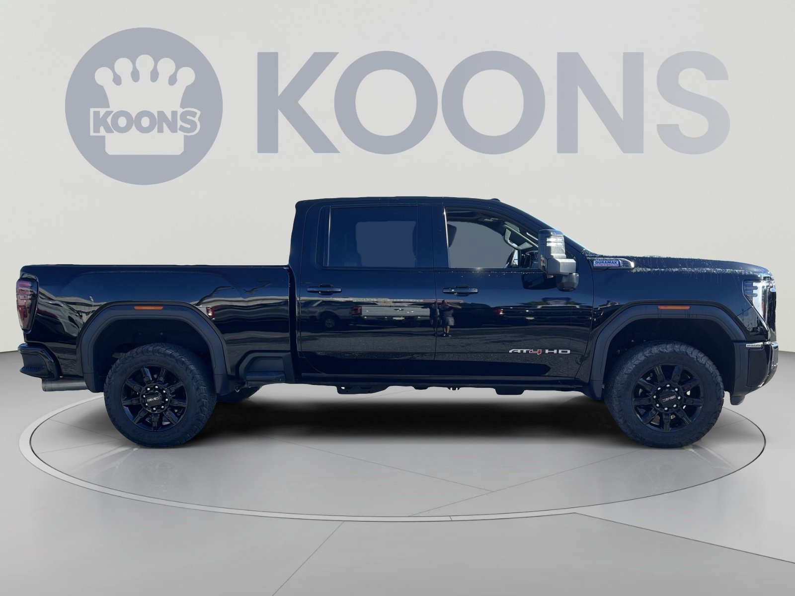 Used 2025 GMC Sierra 2500 AT4 w/ AT4 Premium Plus Package AWD/4WD image 8