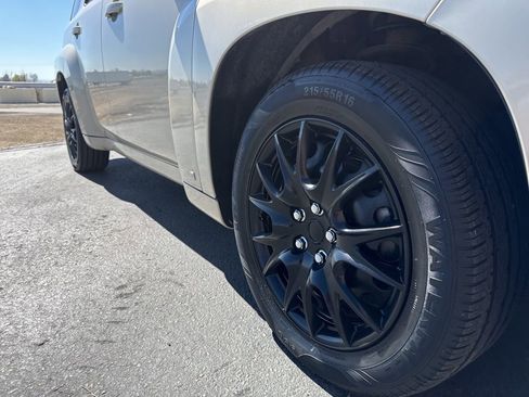 Used 2009 Chevrolet HHR LS image 7