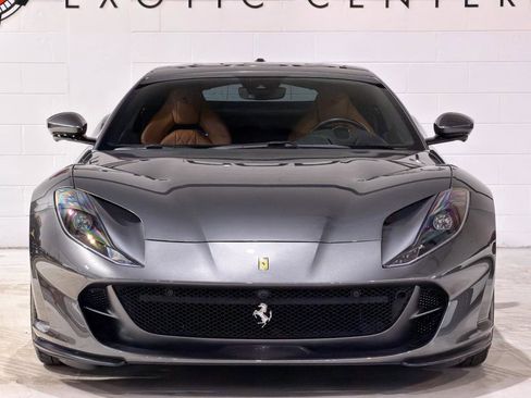 Used 2020 Ferrari 812 Superfast image 25
