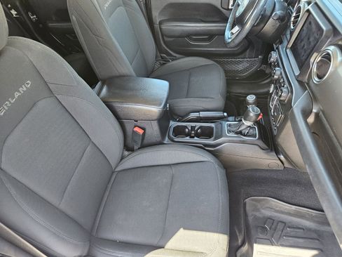 Used 2020 Jeep Gladiator Overland image 18