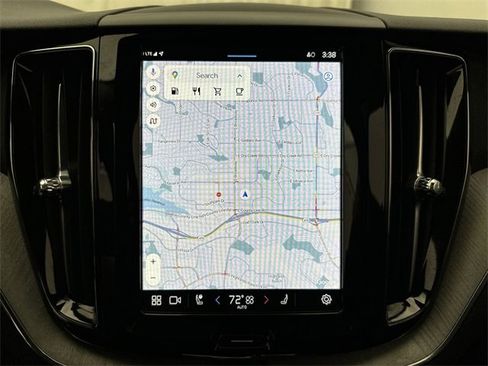 Certified 2025 Volvo XC60 B5 Plus w/ Climate Package image 18