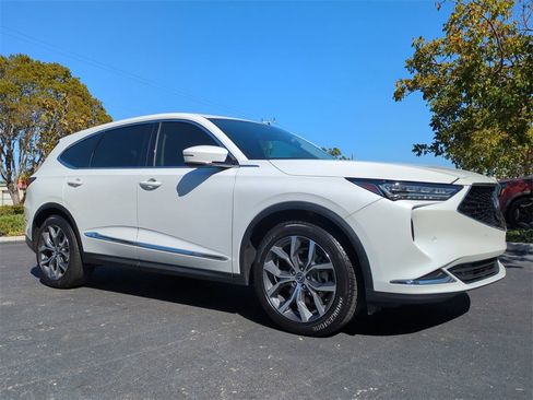 Certified 2022 Acura MDX FWD w/ Technology Package image 2