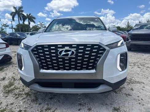 Used 2021 Hyundai Palisade SEL w/ Premium Package FWD image 2