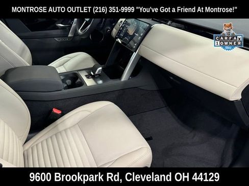 Used 2024 Land Rover Discovery Sport S image 33