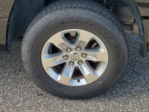 Used 2024 RAM 1500 Laramie RWD image 5