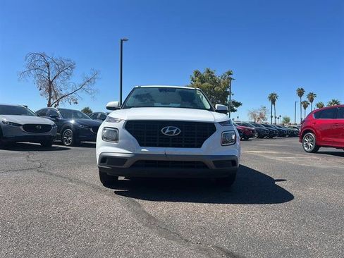 Used 2021 Hyundai Venue SE image 21