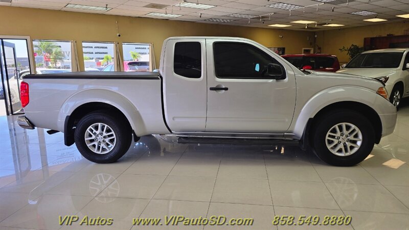 Used 2018 Nissan Frontier SV RWD image 5