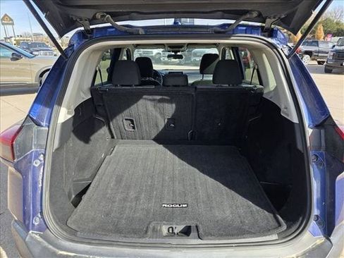 Used 2022 Nissan Rogue SV AWD/4WD image 5
