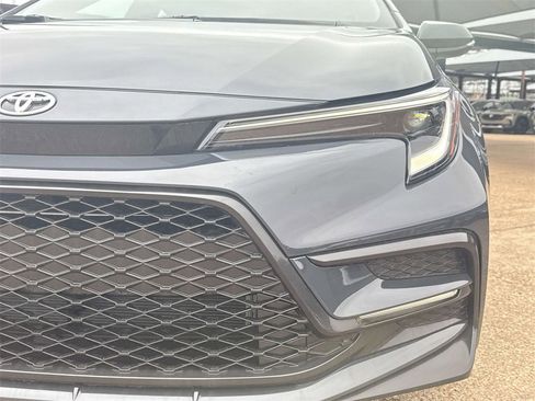 Used 2025 Toyota Corolla SE image 7