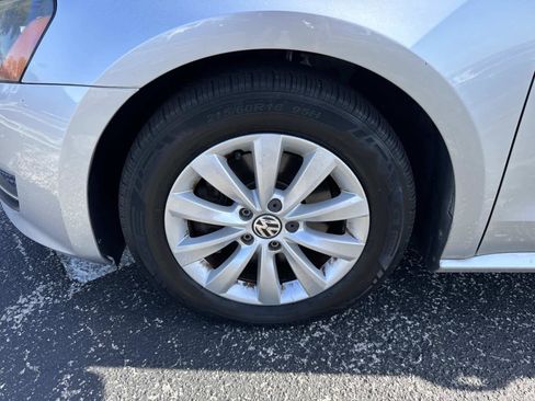 Used 2012 Volkswagen Passat 2.5 S image 9