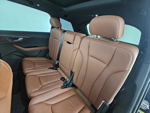 Used 2021 Audi Q7 3.0T Premium w/ Convenience Package image 19