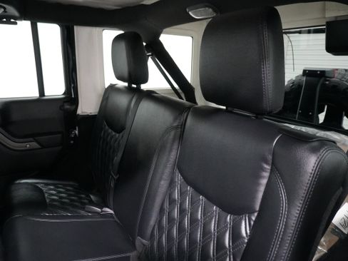 Used 2014 Jeep Wrangler Unlimited Sport w/ Quick Order Package 24S image 12