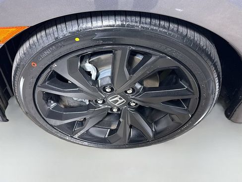 Used 2019 Honda Civic Sport image 9