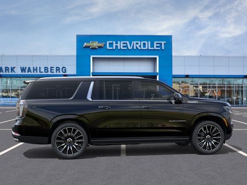 New 2026 Chevrolet Suburban High Country AWD/4WD image 29