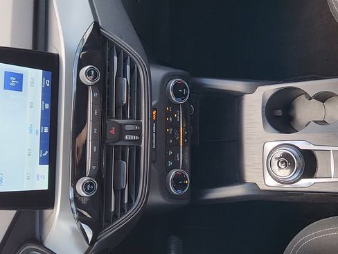 Certified 2025 Ford Escape Active AWD/4WD image 15