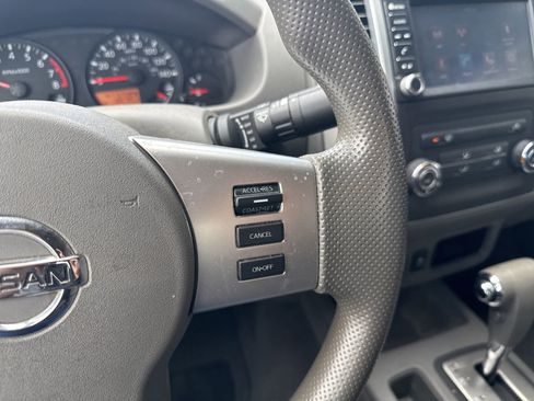 Used 2019 Nissan Frontier SV image 30