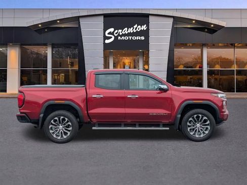 Used 2023 GMC Canyon Denali image 6