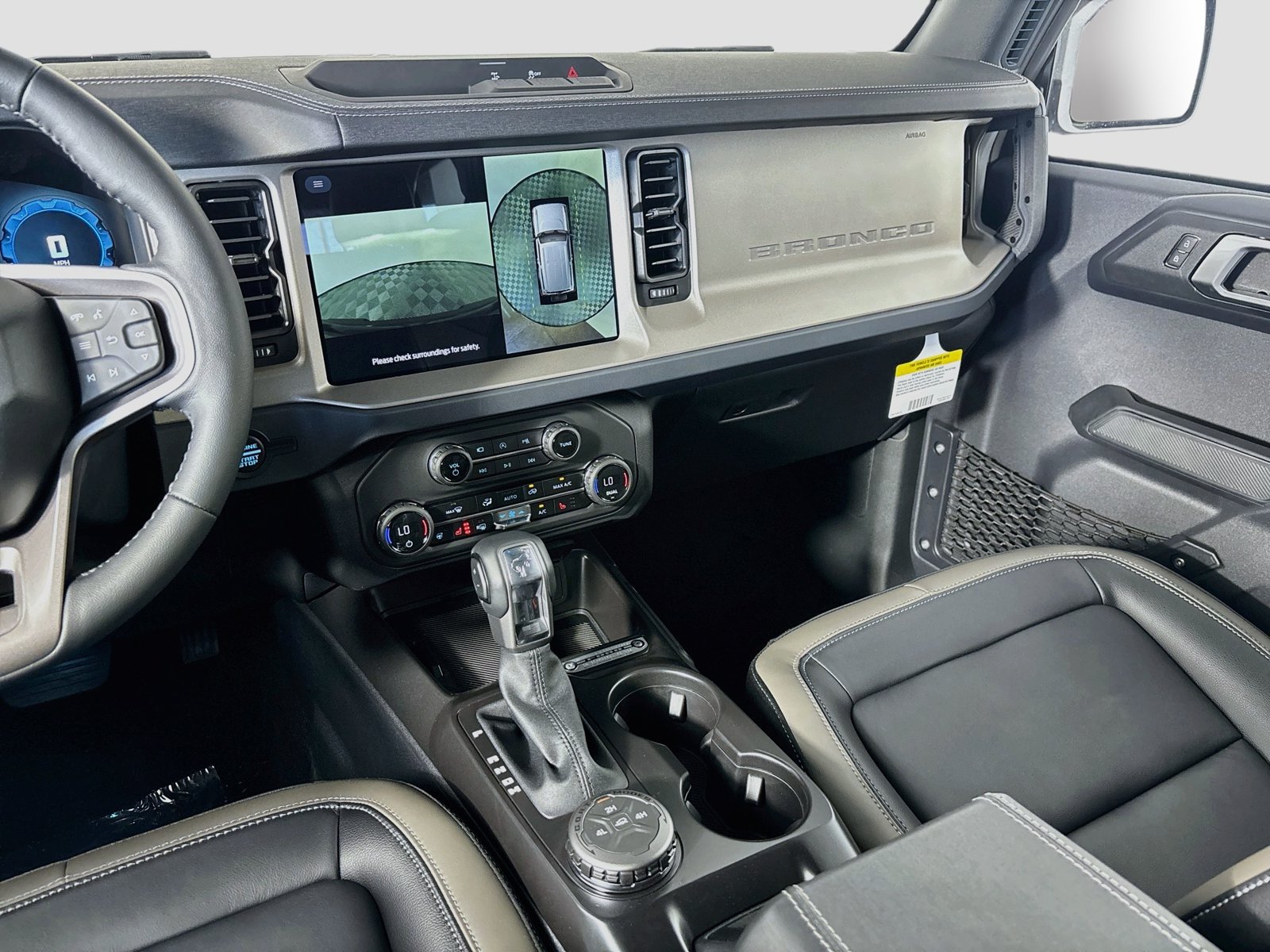 New 2026 Ford Bronco Outer Banks AWD/4WD image 24