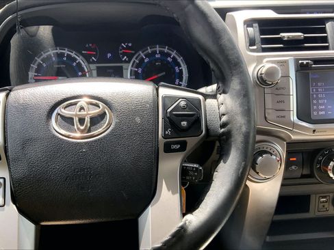 Used 2014 Toyota 4Runner SR5 RWD image 25