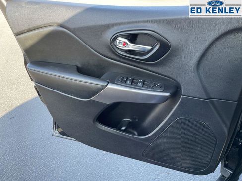 Used 2022 Jeep Cherokee Latitude Lux image 24