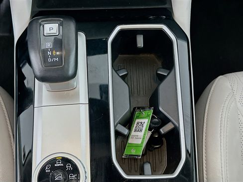 Used 2025 Mitsubishi Outlander SEL image 25