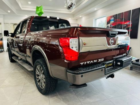 Used 2016 Nissan Titan Platinum Reserve image 5