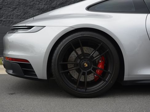 Used 2023 Porsche 911 Carrera GTS RWD image 37