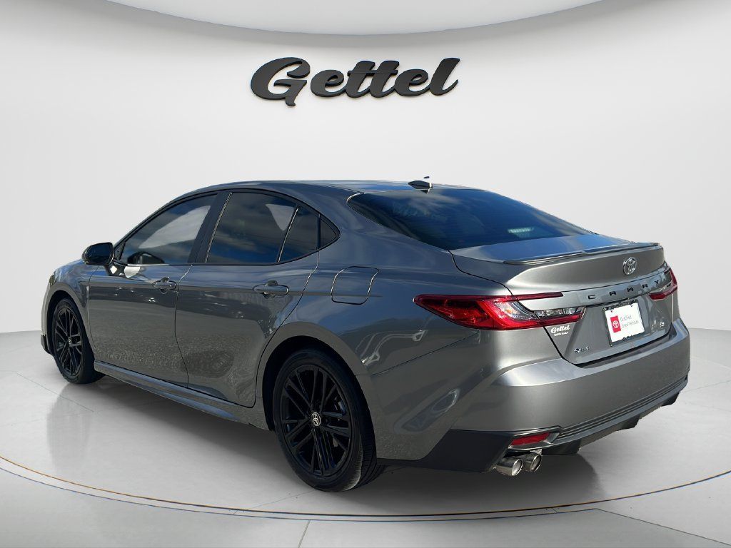 Used 2025 Toyota Camry SE FWD image 7