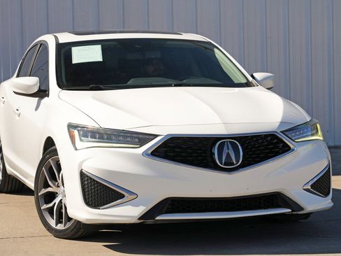 Used 2022 Acura ILX w/ Premium Package image 2