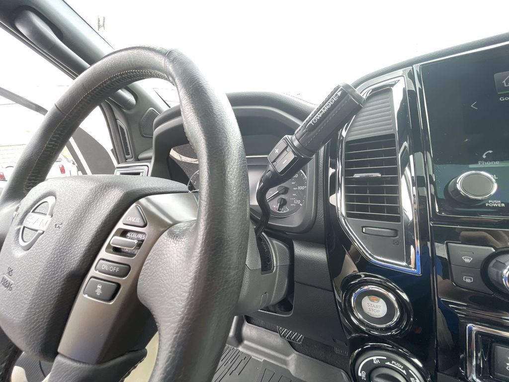 Used 2023 Nissan Titan Platinum Reserve w/ Moonroof Package AWD/4WD image 16