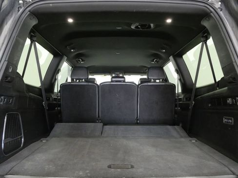 Used 2023 Jeep Wagoneer L Series III w/ Preferred Equipment Group image 25