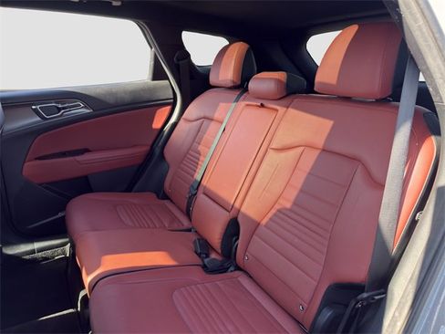 Used 2023 Kia Sportage SX image 13