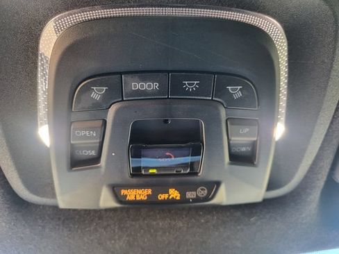 Used 2025 Toyota Corolla Cross AWD Hybrid w/ Convenience Package image 19