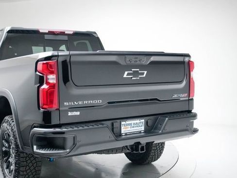 New 2026 Chevrolet Silverado 1500 ZR2 AWD/4WD image 5