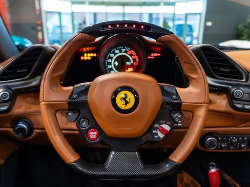 Used 2018 Ferrari 488 Spider RWD image 5