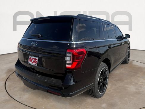 Used 2024 Ford Expedition Limited RWD image 11