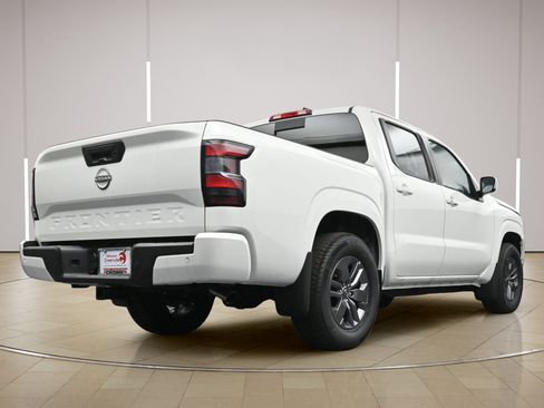 Certified 2025 Nissan Frontier SV w/ SV Convenience Package RWD image 25