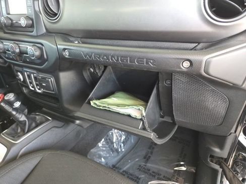 Used 2019 Jeep Wrangler Sport w/ Quick Order Package 23S AWD/4WD image 46