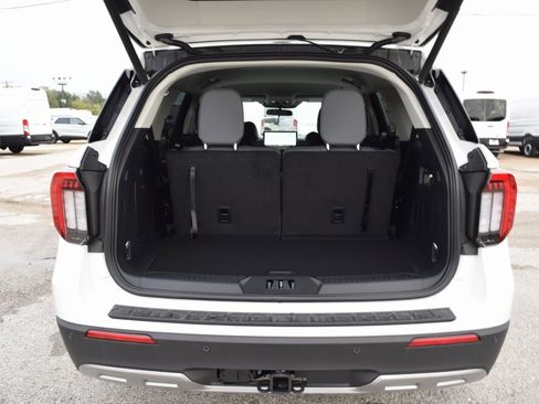 New 2026 Ford Explorer Active w/ Active Comfort Package image 22