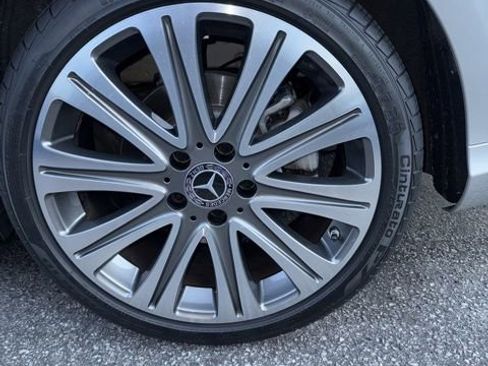 Used 2018 Mercedes-Benz CLA 250 image 7