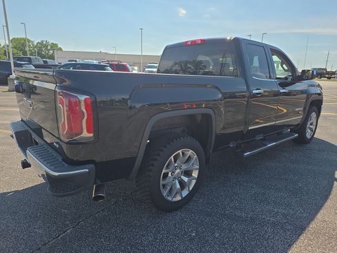Used 2017 GMC Sierra 1500 SLT w/ SLT Premium Package AWD/4WD image 4