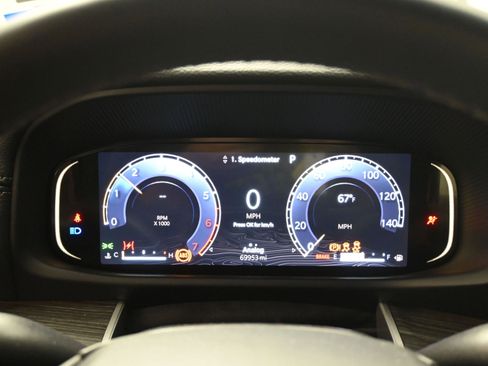 Used 2024 Jeep Wagoneer L Series II w/ Flexible Seating Group image 10