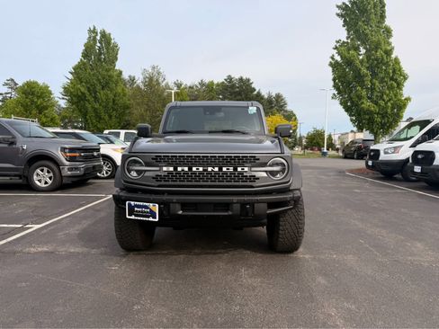 Used 2023 Ford Bronco Badlands AWD/4WD image 2