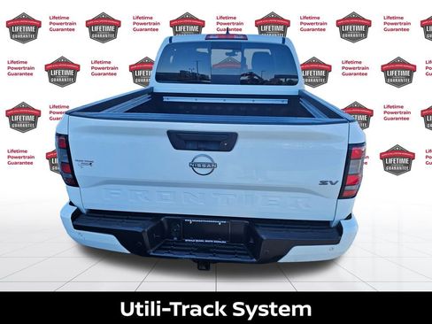 Used 2023 Nissan Frontier SV w/ SV Convenience Package image 10