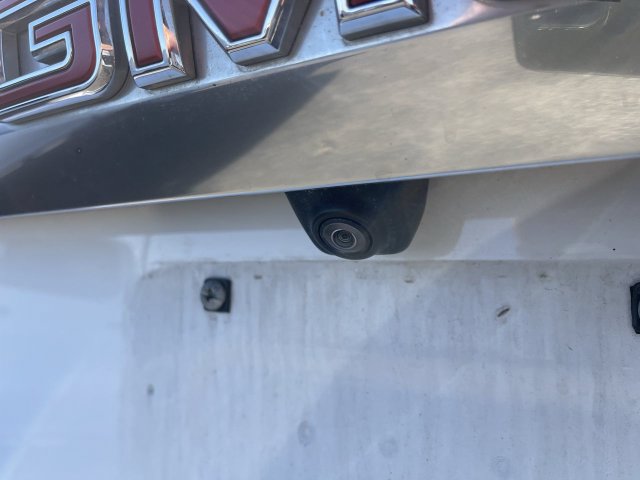Used 2022 GMC Yukon XL Denali AWD/4WD image 11