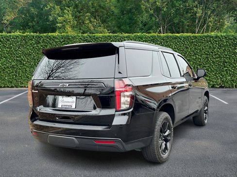 Used 2024 Chevrolet Tahoe Z71 w/ Luxury Package image 3