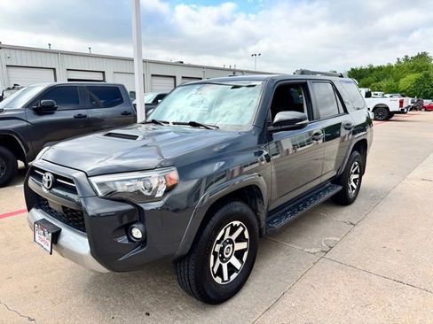 Used 2024 Toyota 4Runner TRD Off-Road Premium image 11