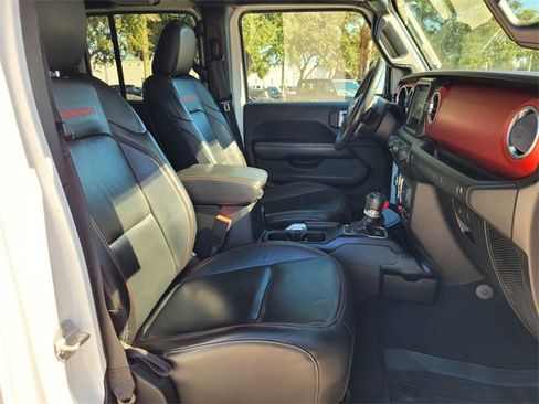 Certified 2018 Jeep Wrangler Unlimited Rubicon image 19